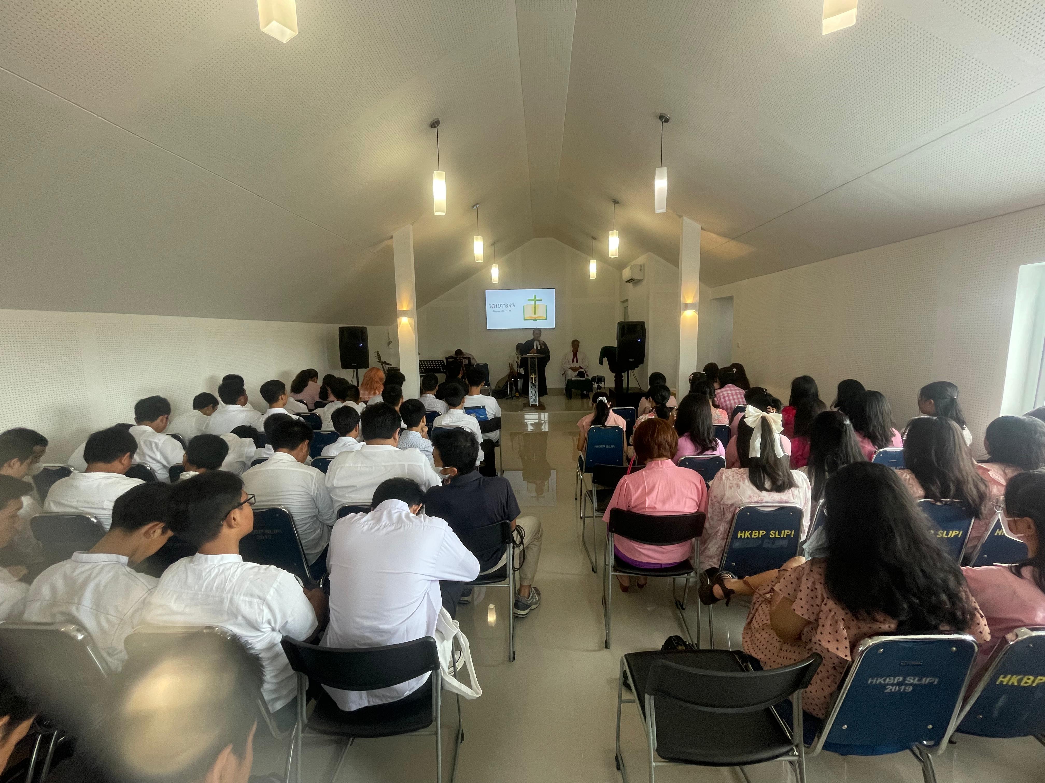 Kebaktian Remaja - Pagi